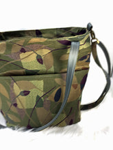 Load image into Gallery viewer, Concealed Carry and laptop carry tote – Connect & Protect Tote 8