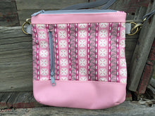 Load image into Gallery viewer, trina pink 7 750