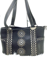 Load image into Gallery viewer, Montana West Sunburst Design Conch Concealed Carry Crossbody Bag 6
